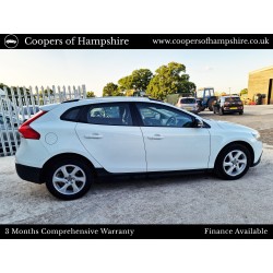 2015 Volvo V40 D2 2.0 120 SE GearTronic CrossCountry 4x4 AWD Automatic -- UNDERGOING PREPARATION --