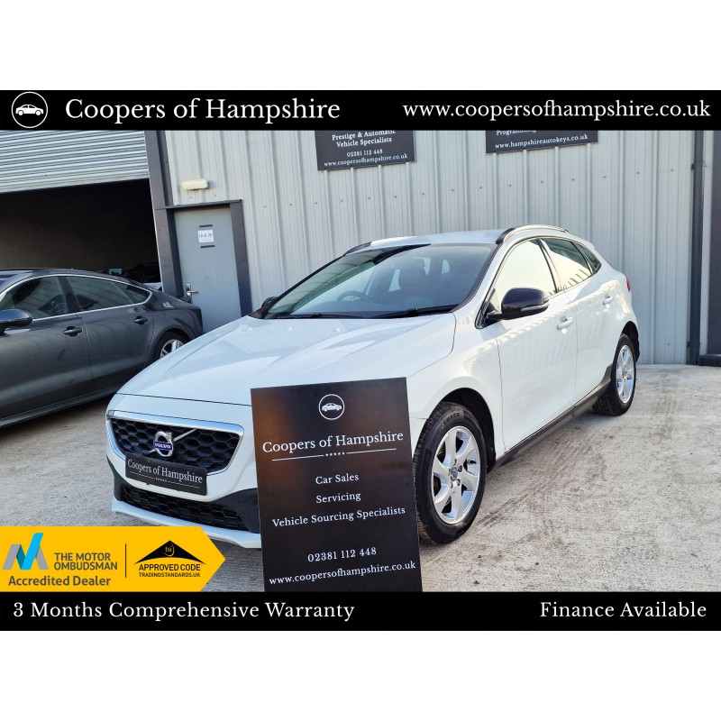 2015 Volvo V40 D2 2.0 120 SE GearTronic CrossCountry 4x4 AWD Automatic -- UNDERGOING PREPARATION --