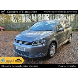 2015 Volkswagen Touran SE...