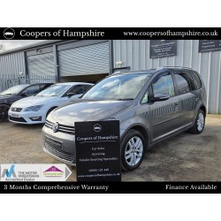 2015 Volkswagen Touran SE...