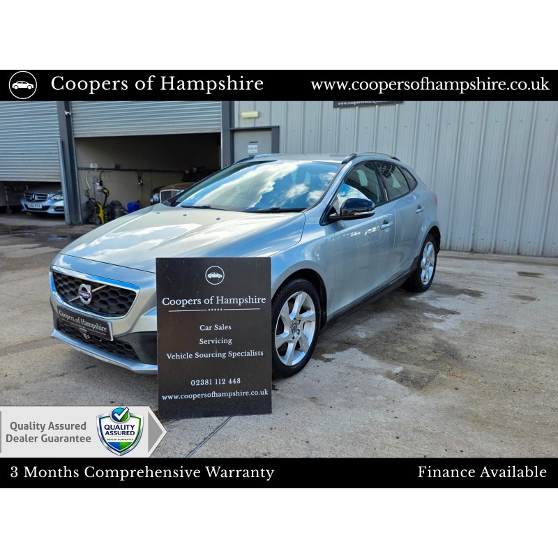 2015 Volvo V40 D2 2.0 LUX Automatic